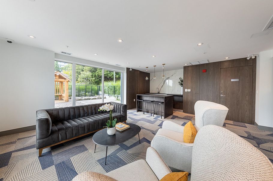 202 477 W 59th Avenue Vancouver, BC - 29