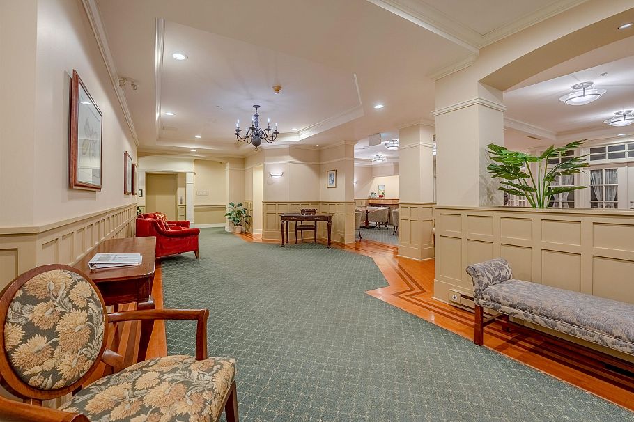 416 960 Lynn Valley Road North Vancouver, BC - 27