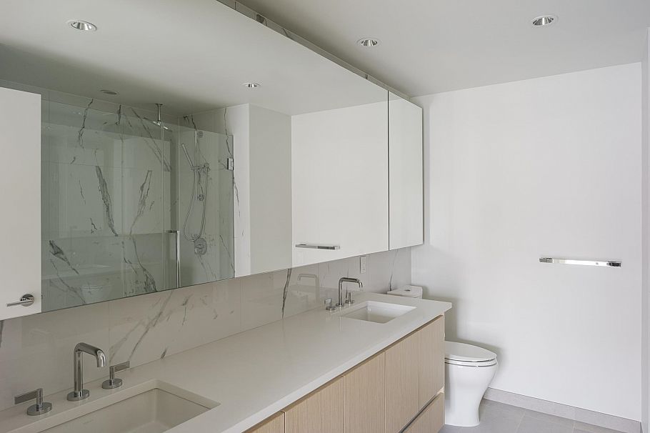 304 3636 W 39th Avenue Vancouver, BC - 5