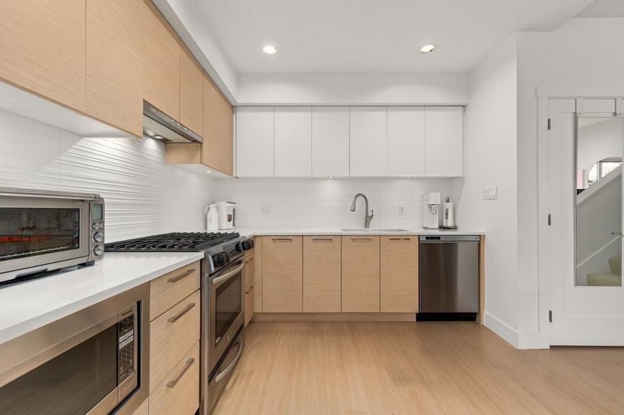 13 3508 Mt Seymour Parkway North Vancouver, BC - 11