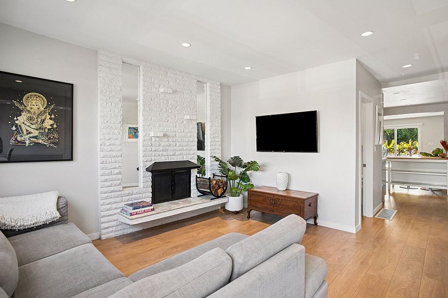 2790 Napier Street Vancouver, BC - 4