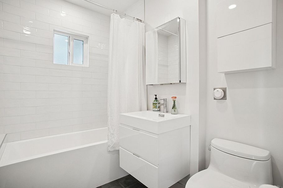 2790 Napier Street Vancouver, BC - 15