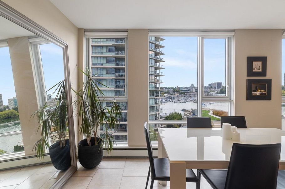 805 1383 Marinaside Crescent Vancouver, BC - 12