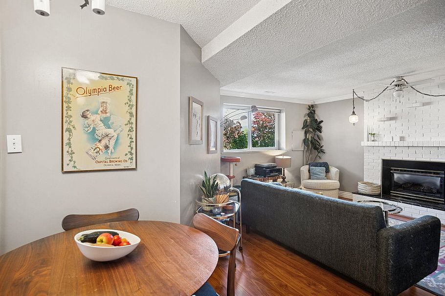 2790 Napier Street Vancouver, BC - 26