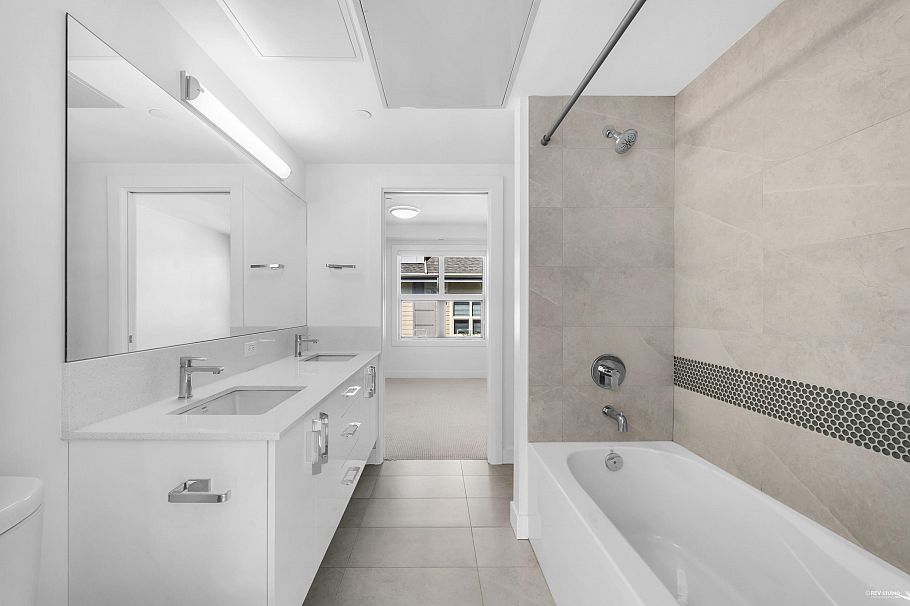 7881 French Street Vancouver, BC - 19