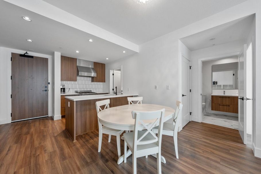 201 6933 Cambie Street Vancouver, BC - 5