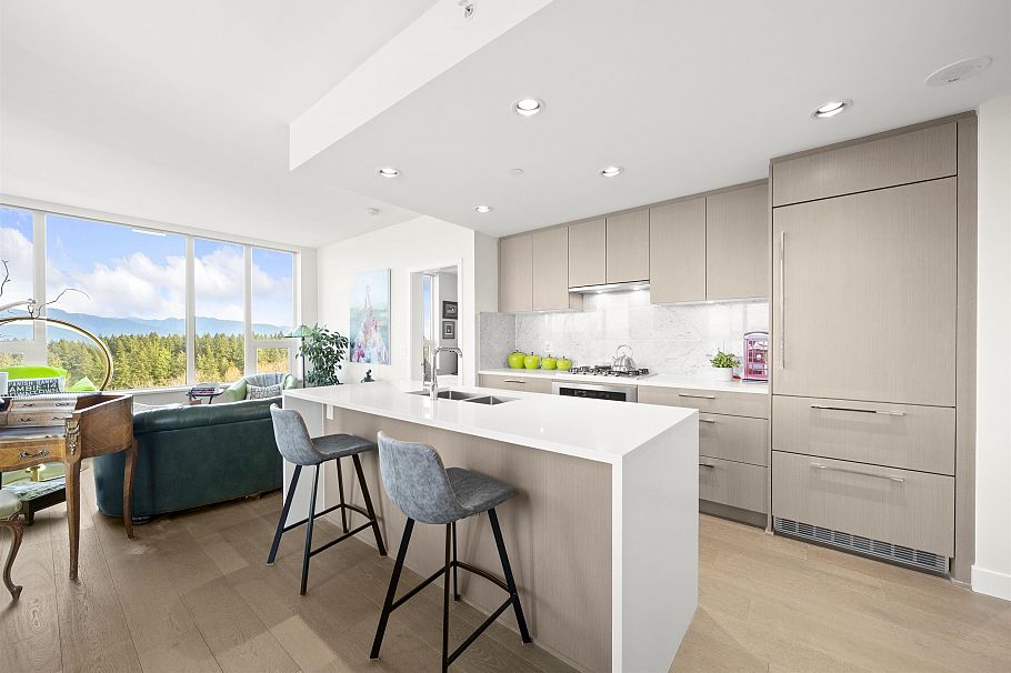 1404 5410 Shortcut Road Vancouver, BC - 2