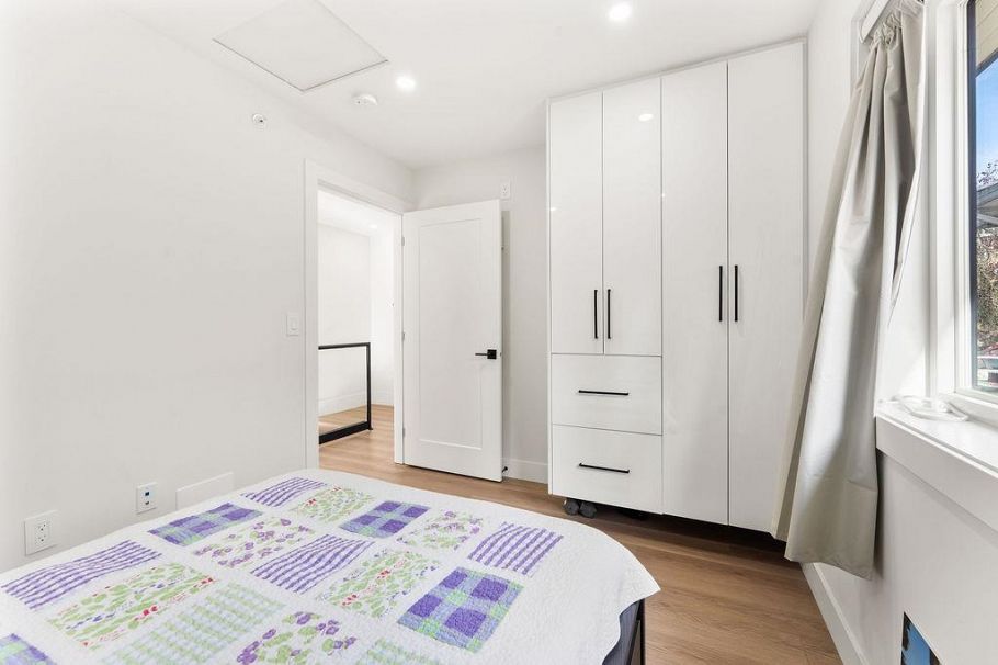 1766 E 64th Avenue Vancouver, BC - 19