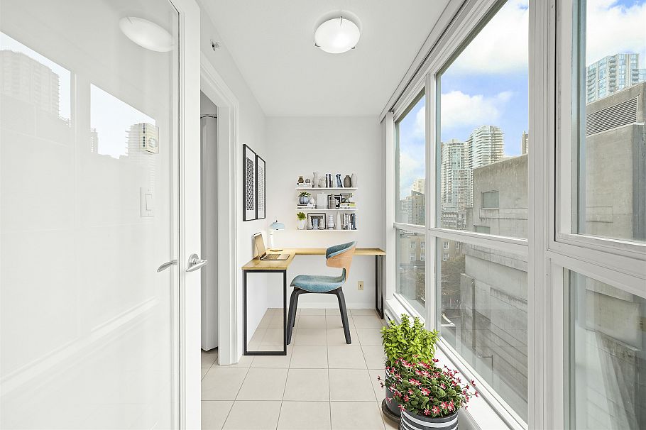 702 1199 Seymour Street Vancouver, BC - 3