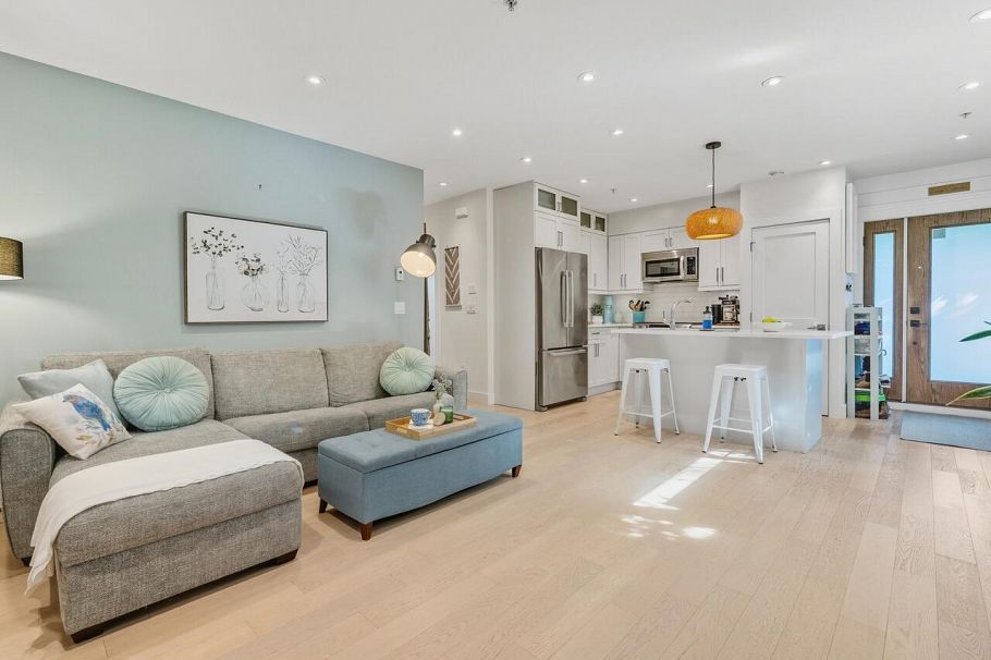 165 W 14th Avenue Vancouver, BC - 13