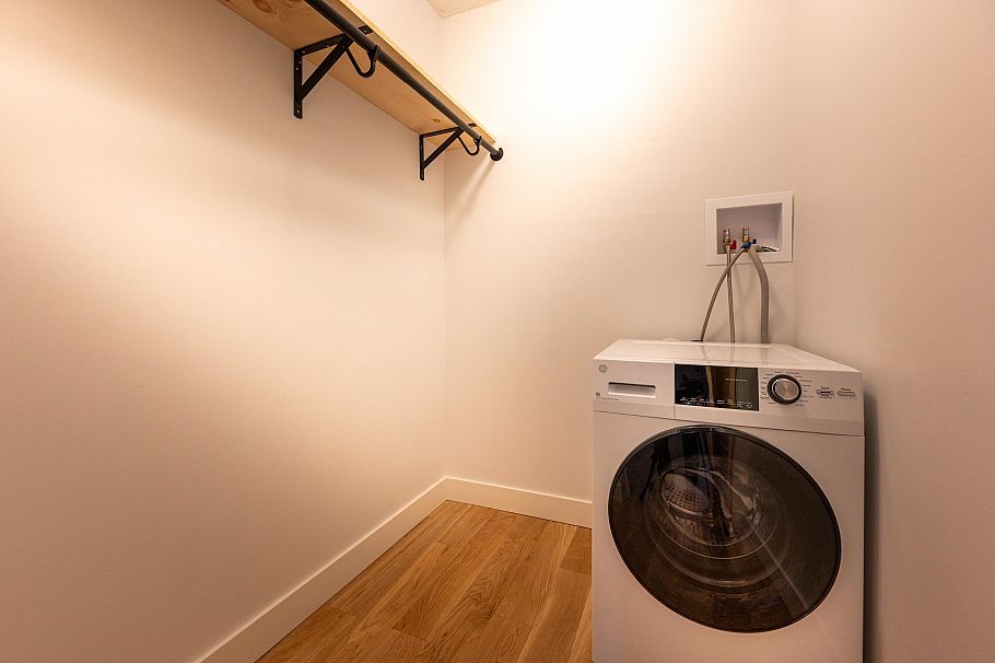 117 265 E 15th Avenue Vancouver, BC - 24