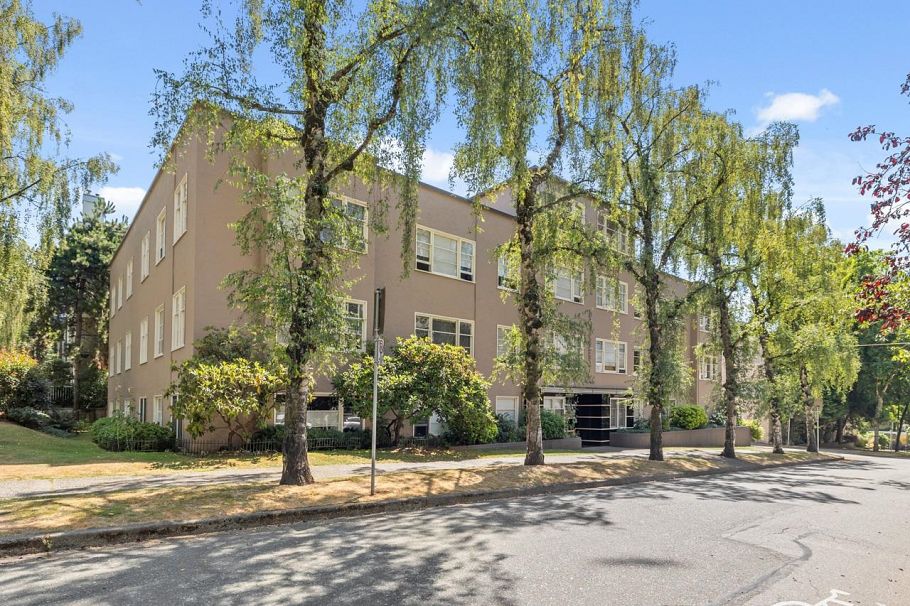 302 1246 Cardero Street Vancouver, BC - 30