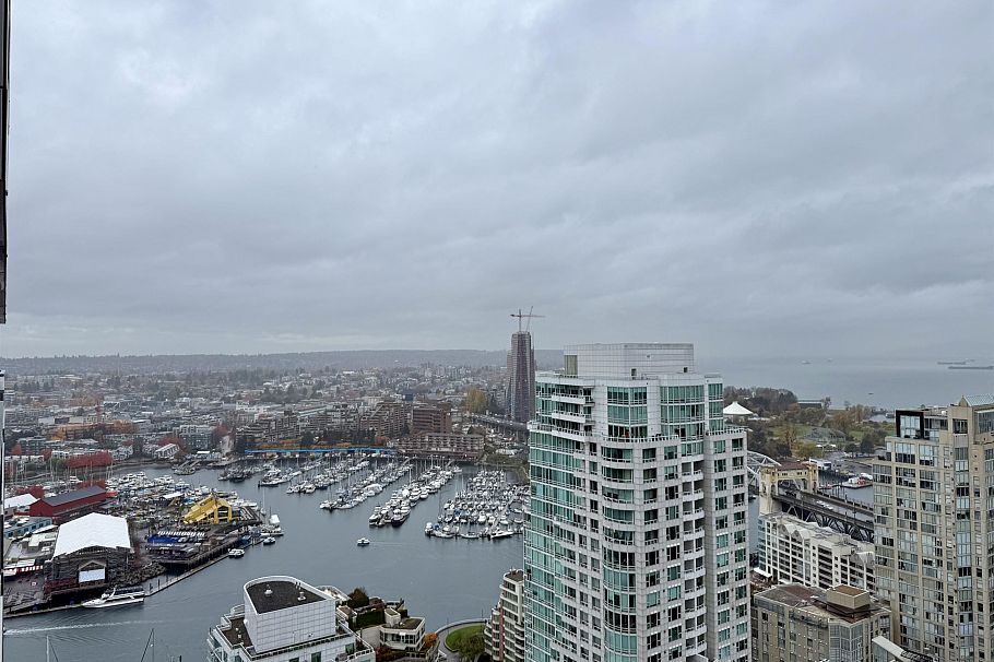 3605 1480 Howe Street Vancouver, BC - 32