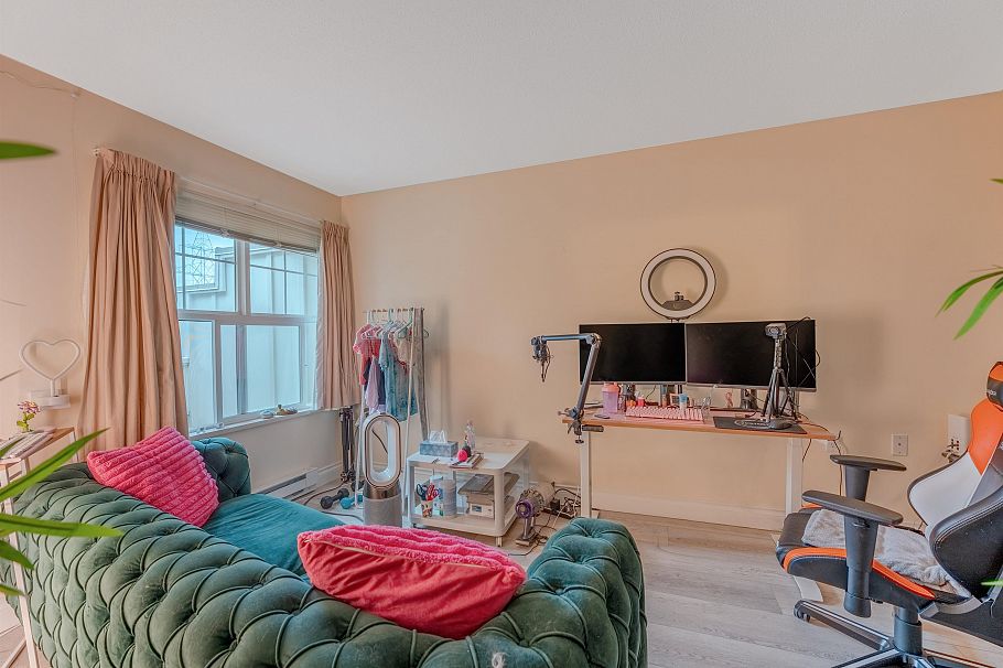 416 960 Lynn Valley Road North Vancouver, BC - 11