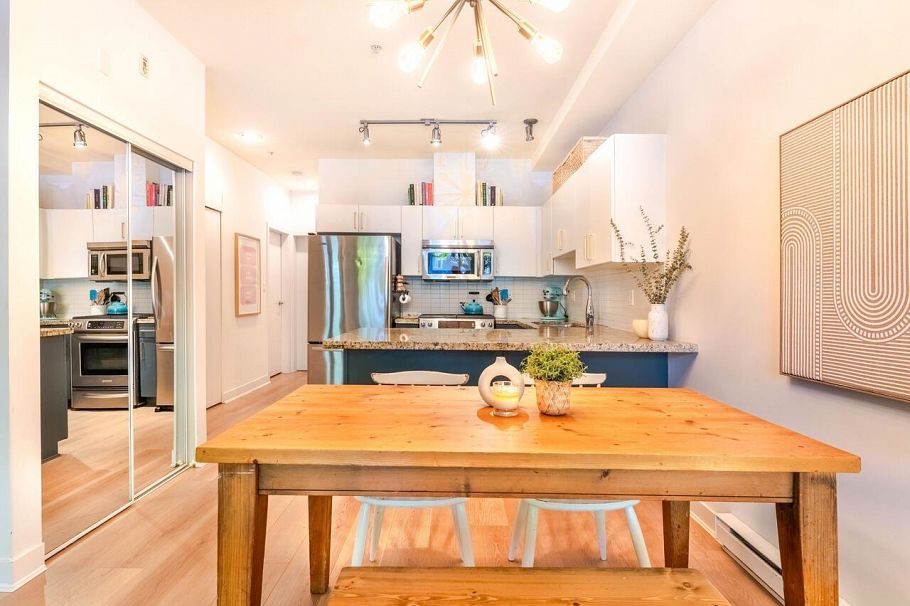 1871 Stainsbury Avenue Vancouver, BC - 10