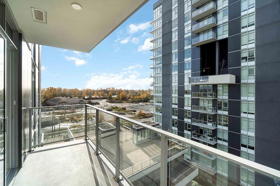 808 3581 E Kent Avenue North Vancouver, BC - 24