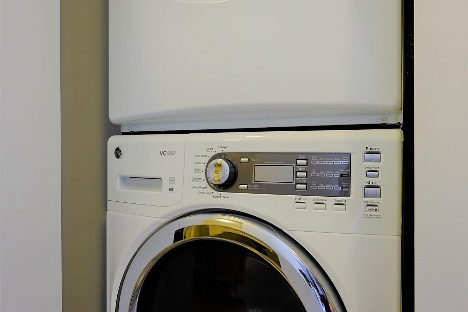 309 5981 Gray Avenue Vancouver, BC - 11