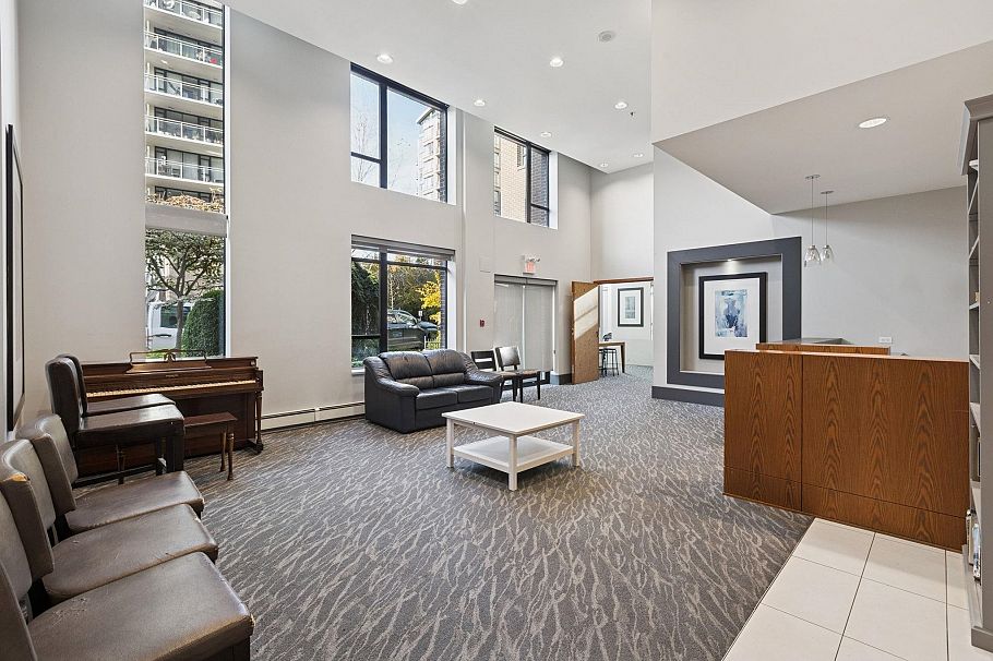 810 175 W 1st Street North Vancouver, BC - 30