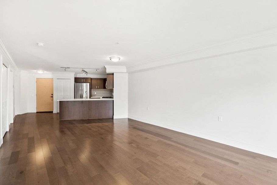 202 857 W 15th Street North Vancouver, BC - 10