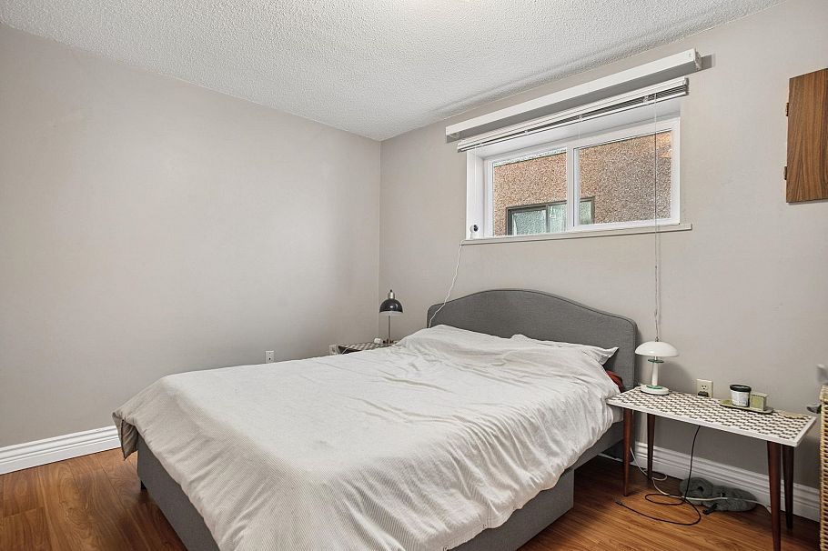 2790 Napier Street Vancouver, BC - 31