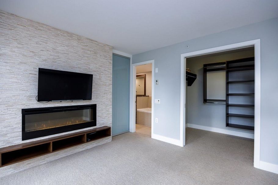 108 210 W 13th Street North Vancouver, BC - 17