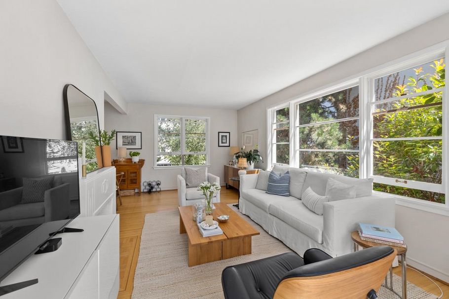 302 1246 Cardero Street Vancouver, BC - 3