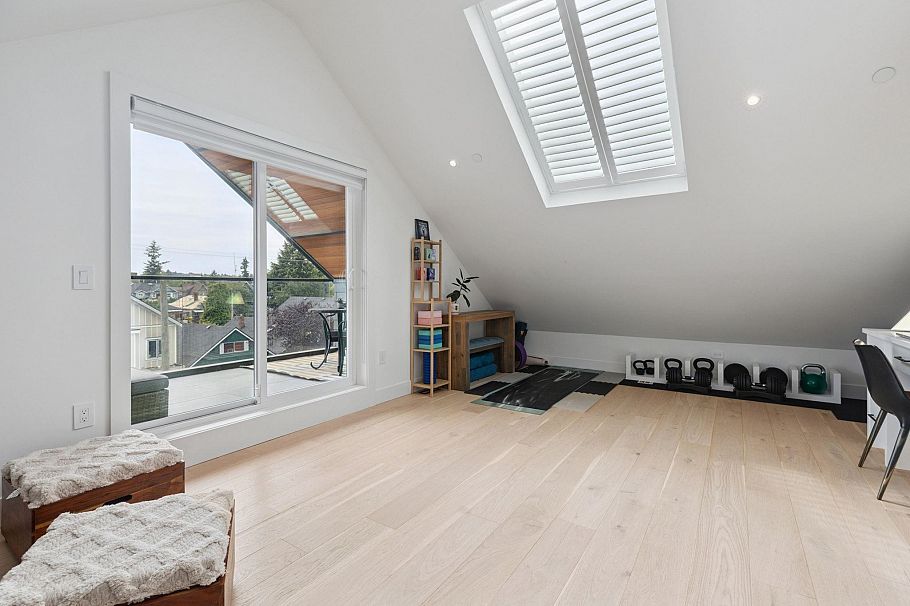 1 1621 E 11th Avenue Vancouver, BC - 35