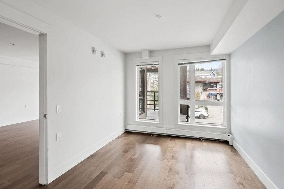 202 857 W 15th Street North Vancouver, BC - 16