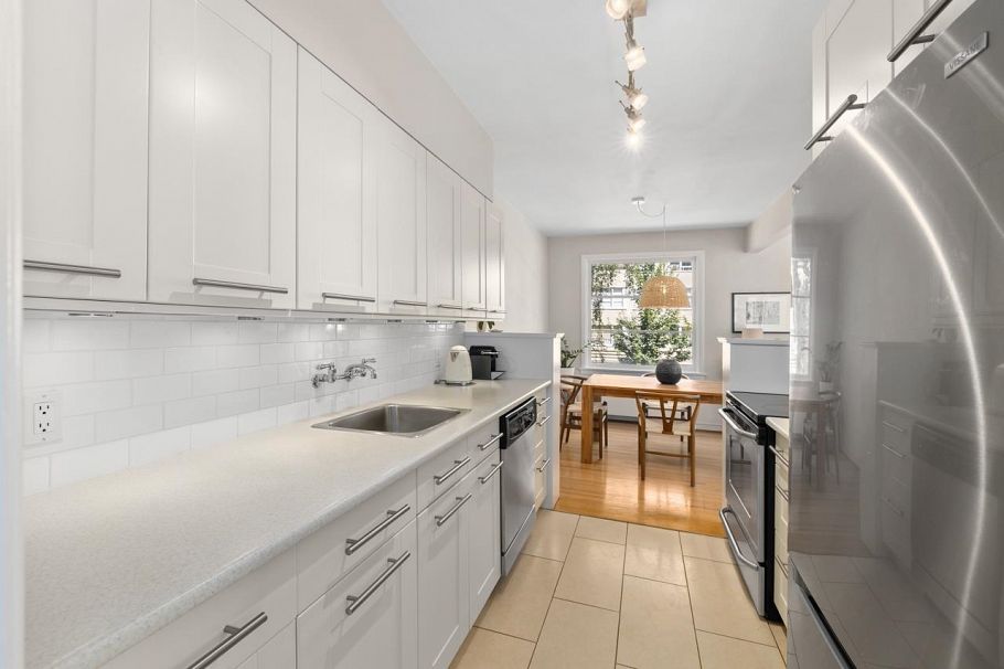 302 1246 Cardero Street Vancouver, BC - 12