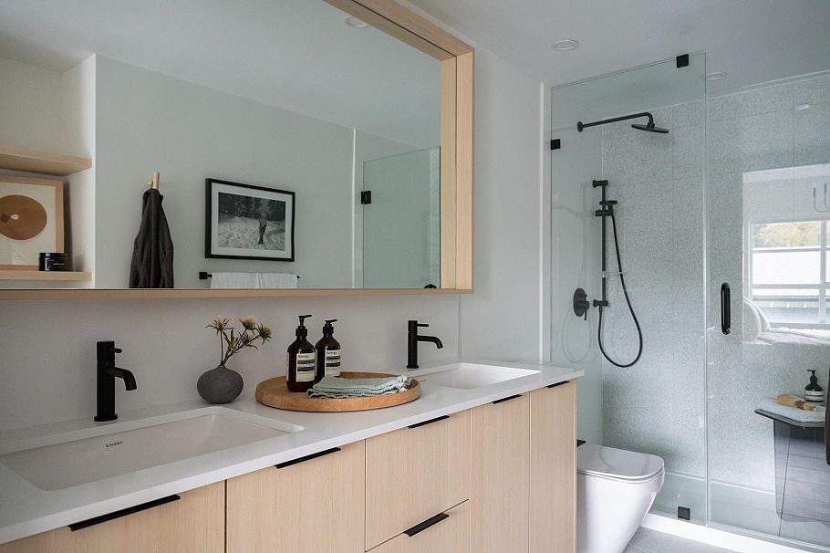 216 2045 Heritage Park Lane North Vancouver, BC - 16