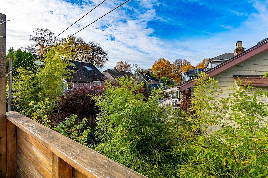 2254 Ferndale Street Vancouver, BC - 8
