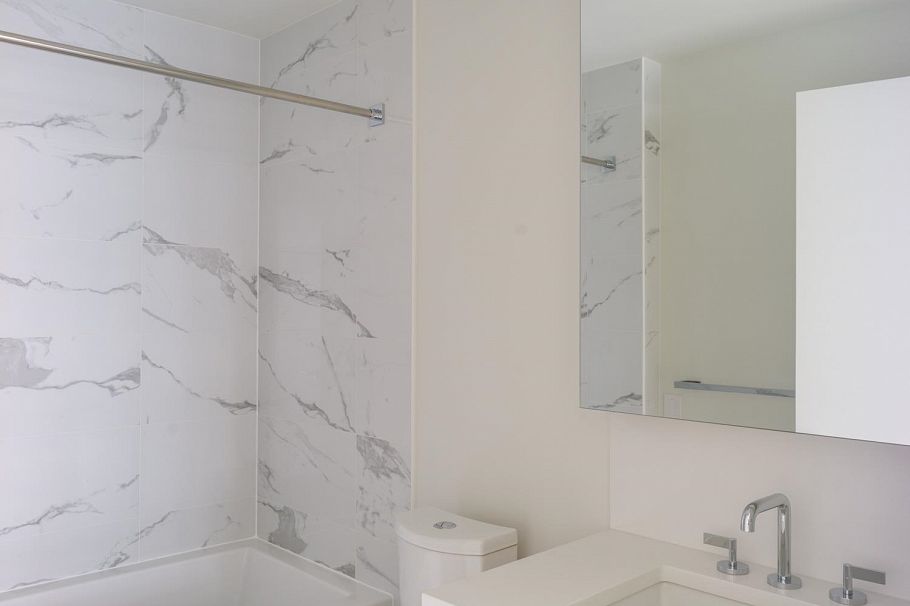 205 3636 W 39th Avenue Vancouver, BC - 4