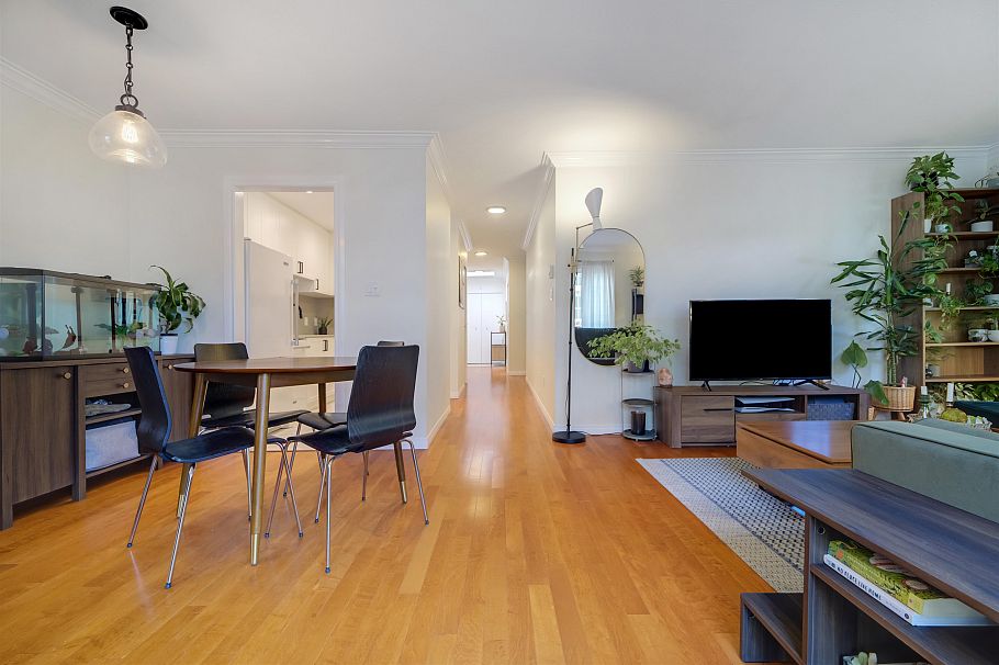 301 1868 E 11th Avenue Vancouver, BC - 3