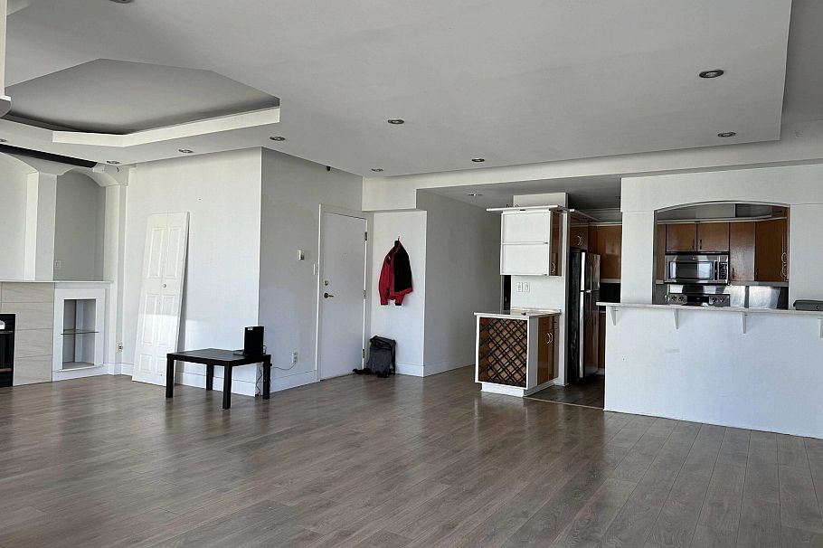 1177 PACIFIC BLVD, Vancouver BC V6Z 2R8 Vancouver, BC - 5