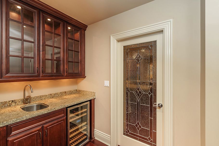 607 W 53 Avenue Vancouver, BC - 12