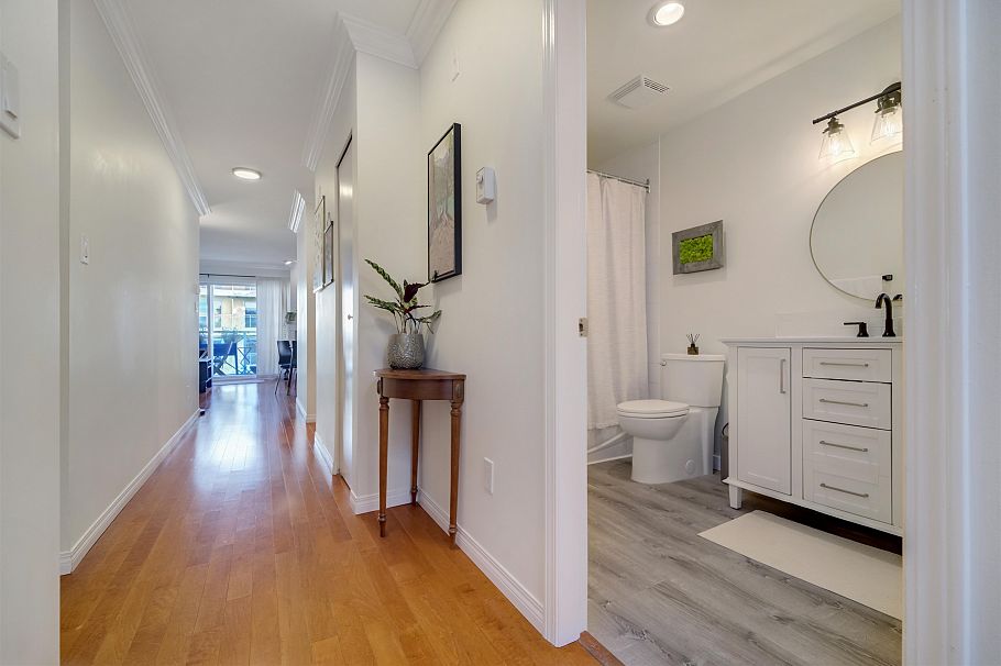 301 1868 E 11th Avenue Vancouver, BC - 14