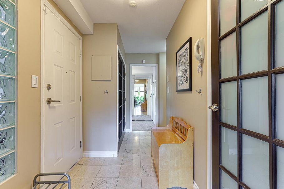 5 890 Broughton Street Vancouver, BC - 25