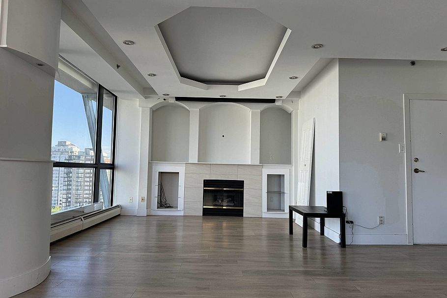 1177 PACIFIC BLVD, Vancouver BC V6Z 2R8 Vancouver, BC - 11