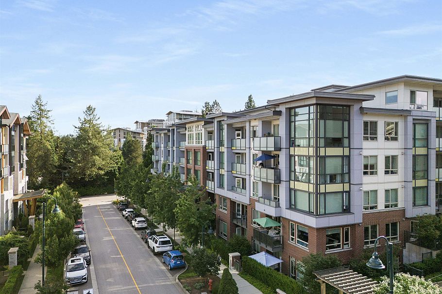 311 2651 Library Lane North Vancouver, BC - 21