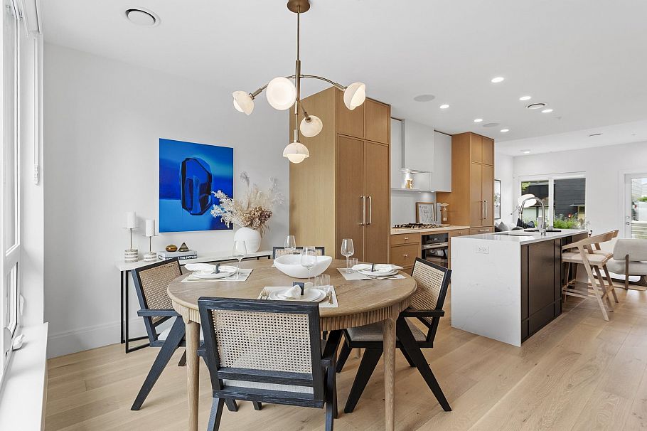 555 W 26th Avenue Vancouver, BC - 13