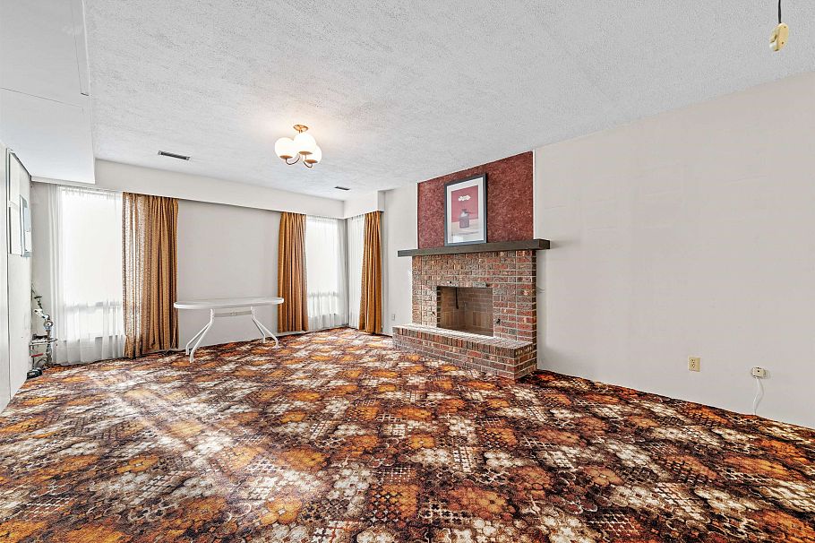 1006 Hendecourt Road North Vancouver, BC - 24