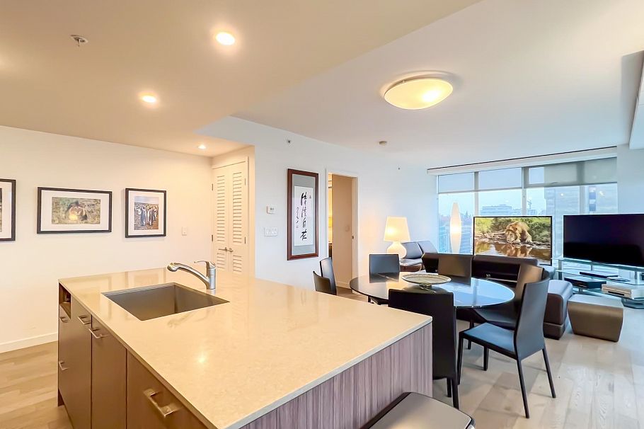 1801 2411 Heather Street Vancouver, BC - 12