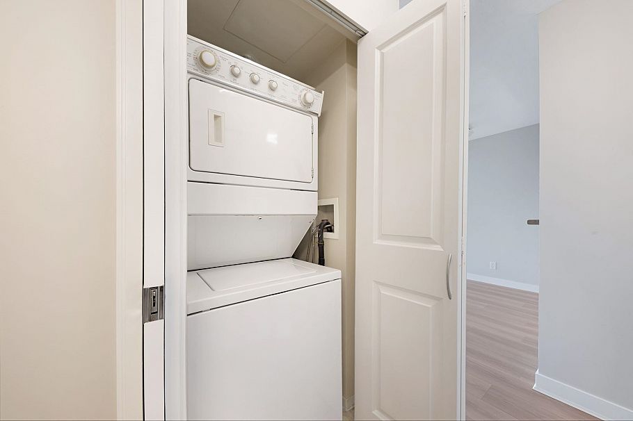 2410 5380 Oben Street Vancouver, BC - 21