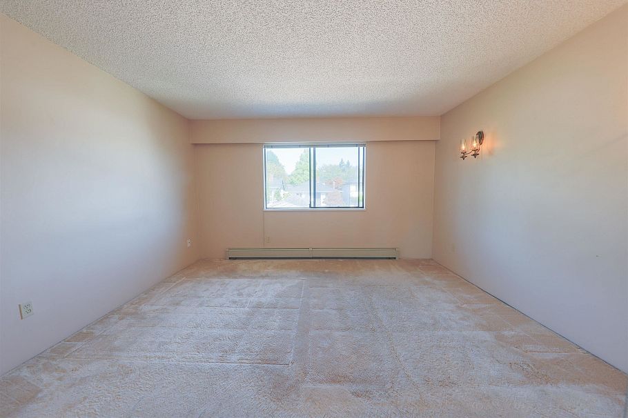 879 W 62nd Avenue Vancouver, BC - 27