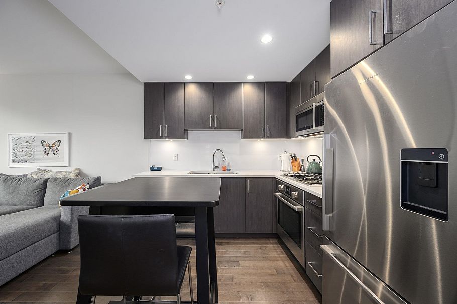 708 1708 Ontario Street Vancouver, BC - 11