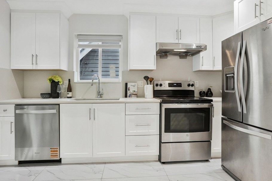 1018 E 24th Avenue Vancouver, BC - 19