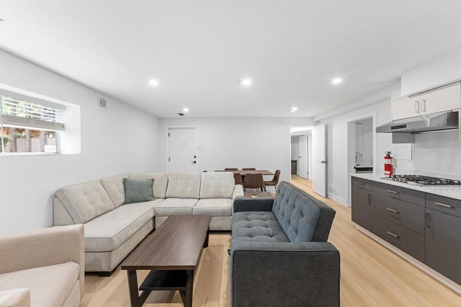 5670 Kullahun Drive Vancouver, BC - 18