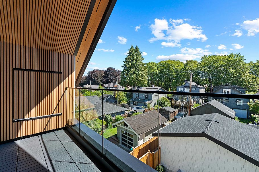 2 2846 W 12th Avenue Vancouver, BC - 32