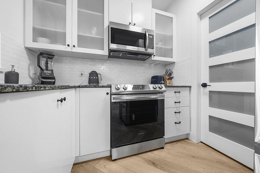603 1238 Burrard Street Vancouver, BC - 12