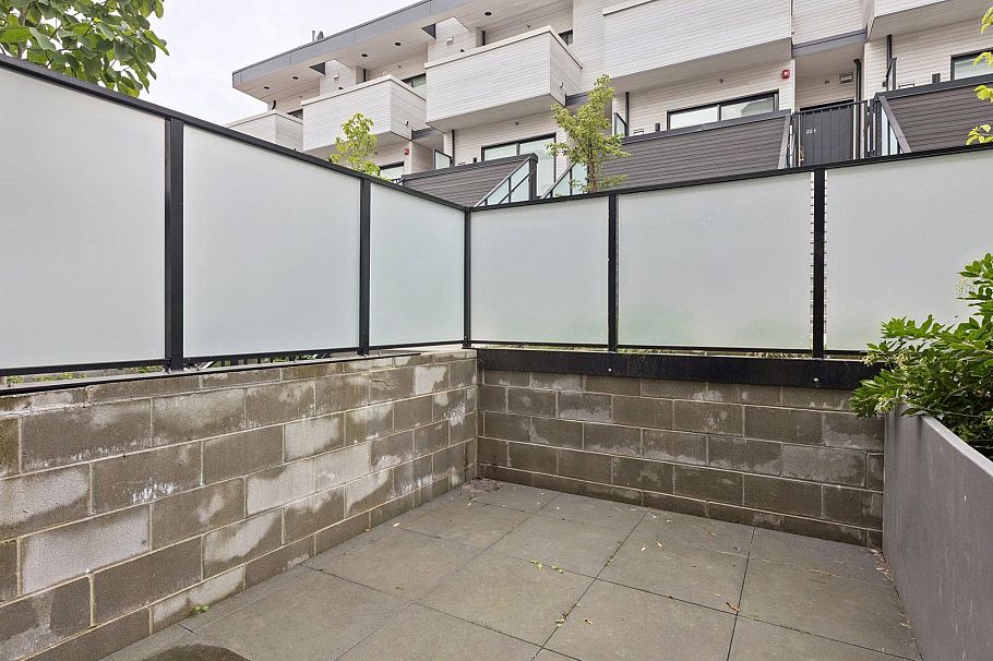 112 650 E 2nd Street North Vancouver, BC - 25